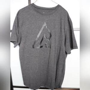 🌊 Rip Zone Grey Short Sleeve T-Shirt – Size Large. Comfortable soft cotton